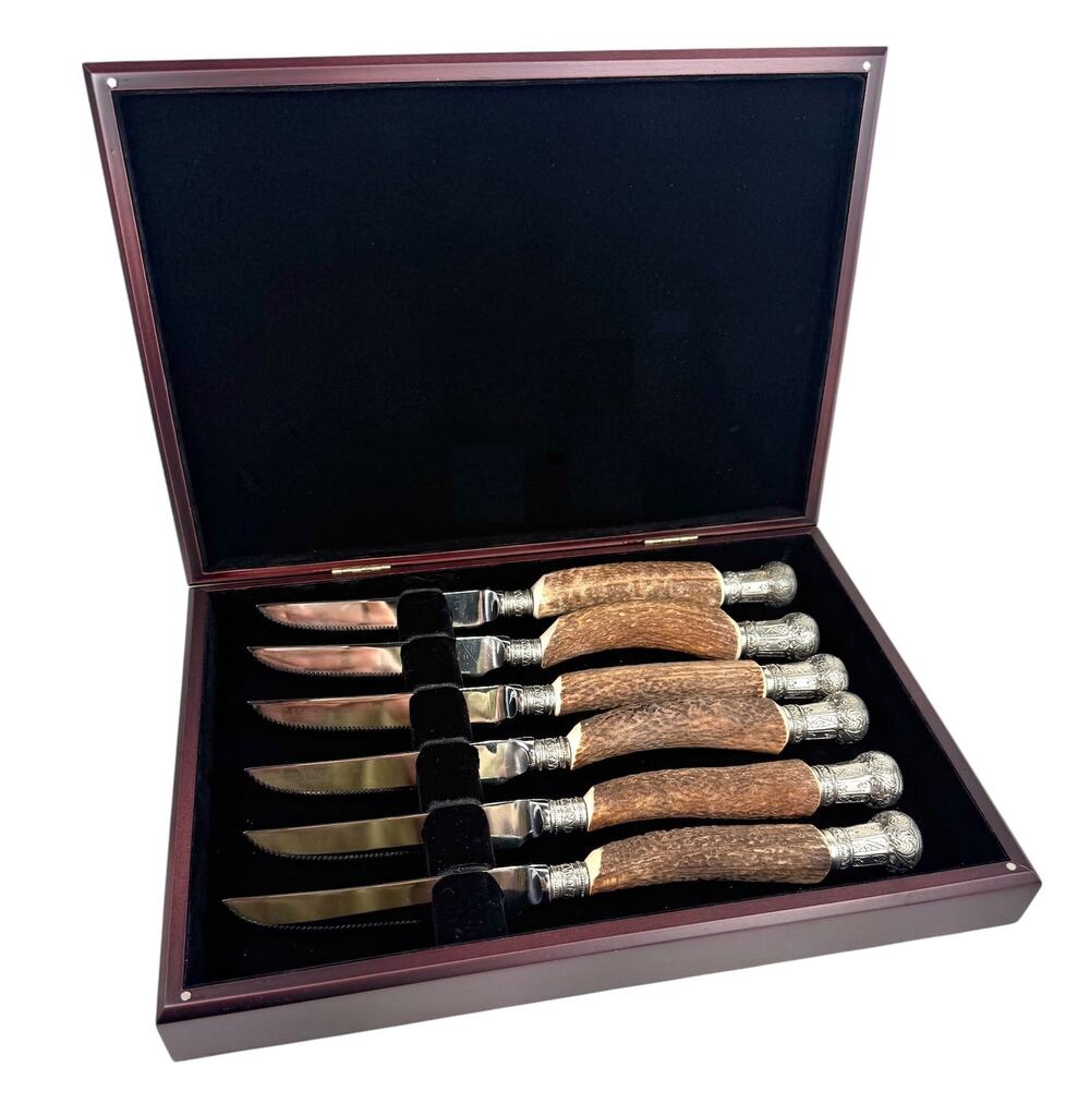 Vagabond House King Crown Steak Knife Set of 6 with Regal Antler Detail EUC